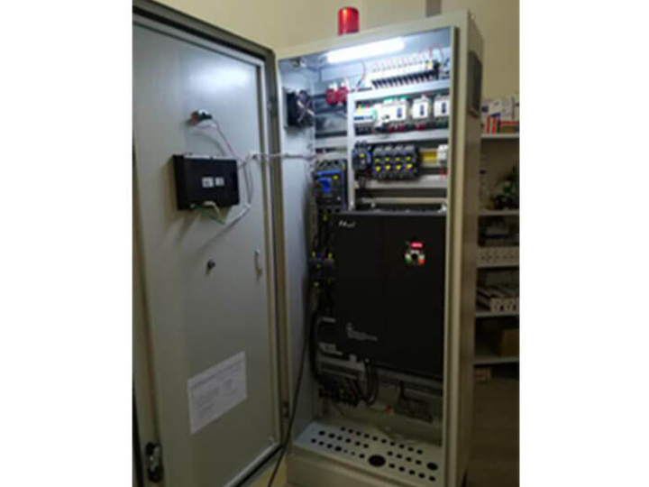 PLC变频控制柜
